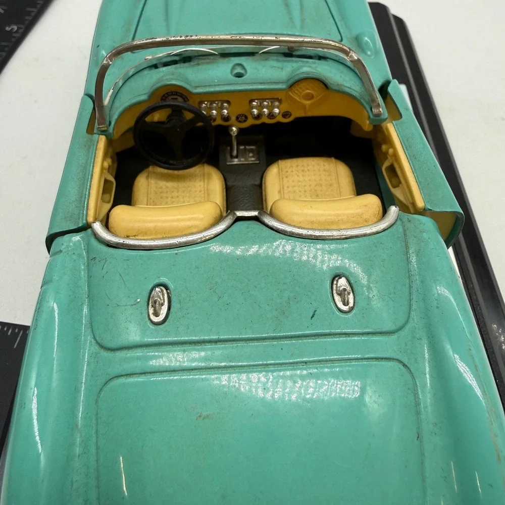 Vintage 1957 Chevrolet Corvette Diecast Model Car 1:18 Teal Fuel Injection